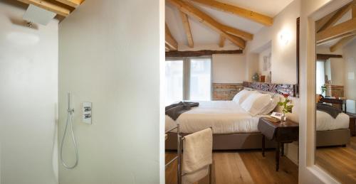 Hostal Borgese Camere E Suites