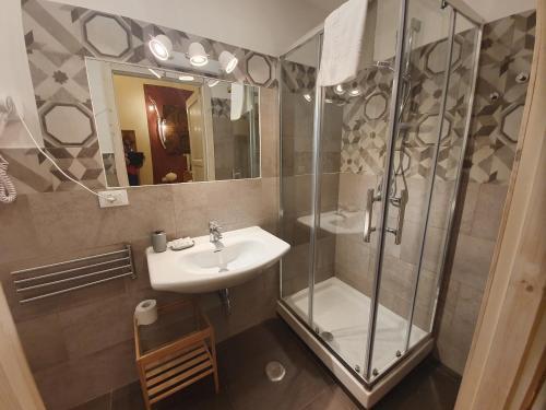 Hostal Corso 211 Beds & Suites