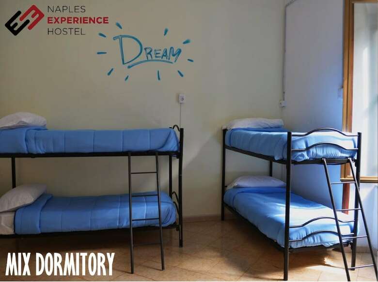 Naples Experience Backpackers Hostel