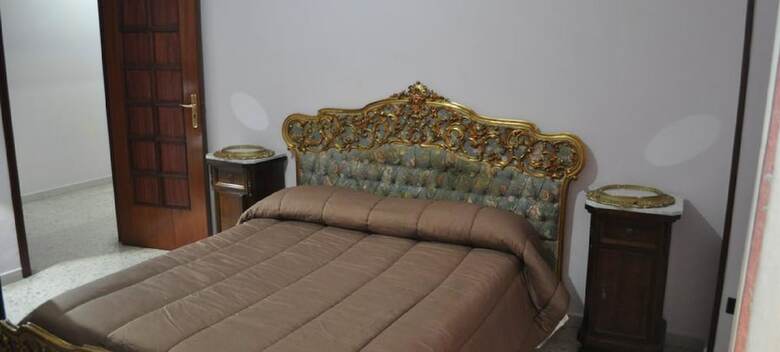 Naples Experience Backpackers Hostel