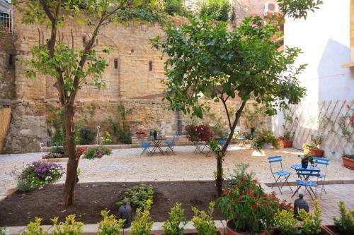 Borgo Vergini Garden B&B