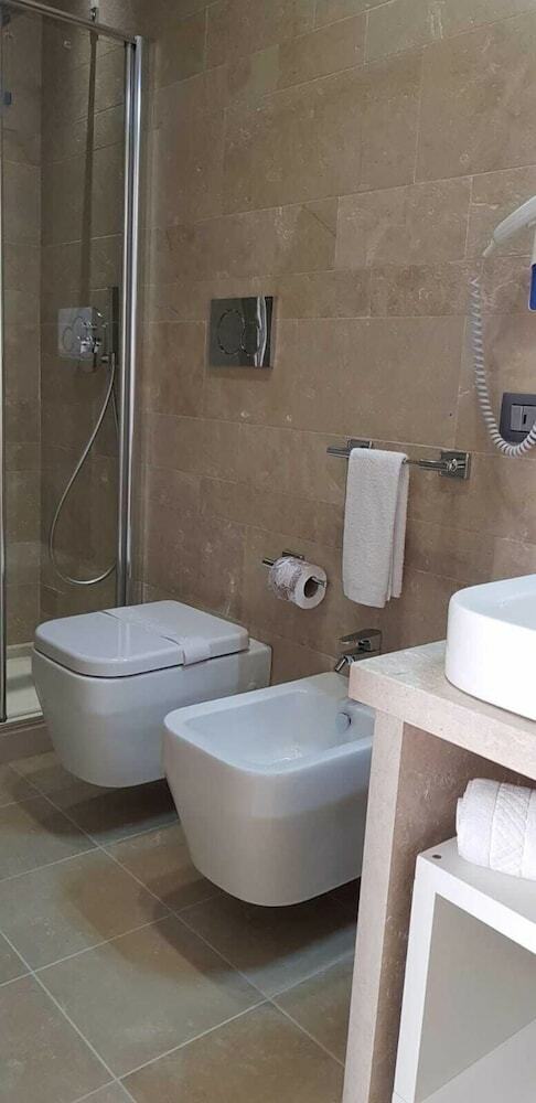 Netum Hotel