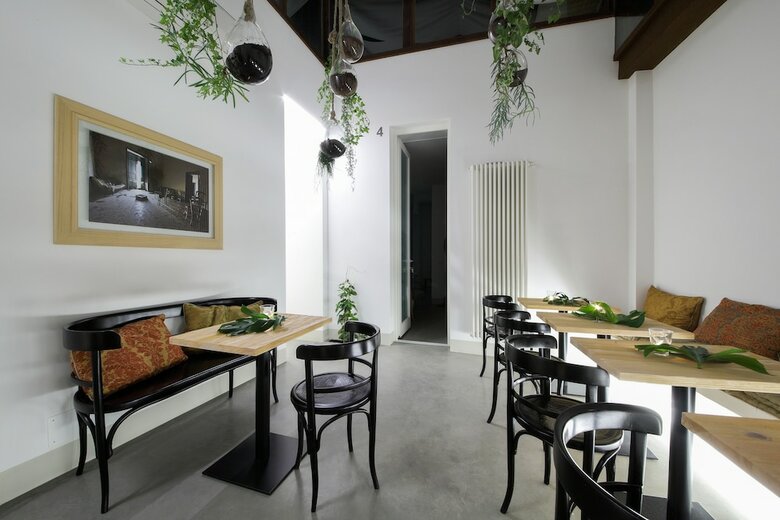 Hostal Embrace Sicily Guest House