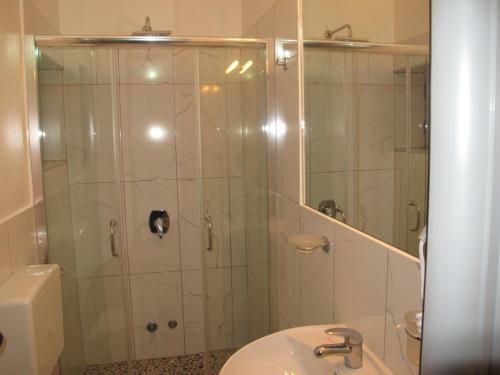 Hostal Hotel Nika