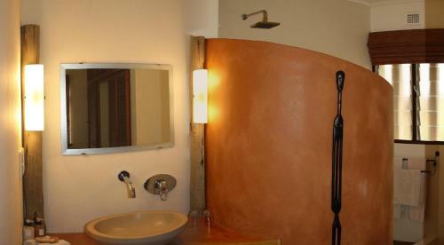 Bed & Breakfast Afrikhaya Guest House