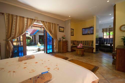Hostal Zulani Guest House