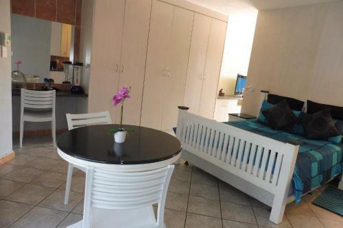 Hostal Zulani Guest House