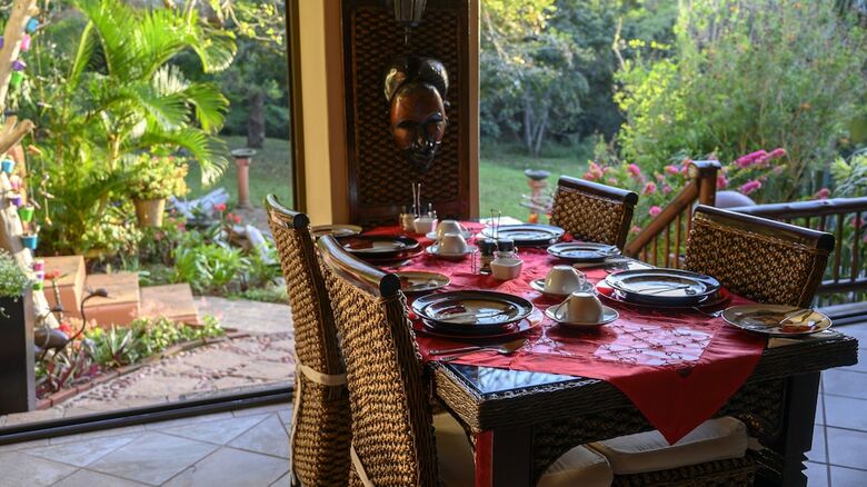 Hostal Elephant Coast Guesthouse