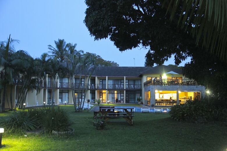 Elephant Lake Hotel