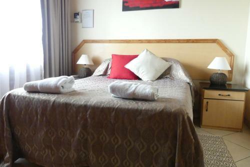 Flamingo Holiday Apartments