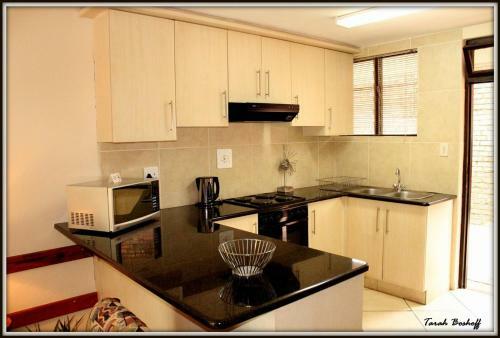 Flamingo Holiday Apartments