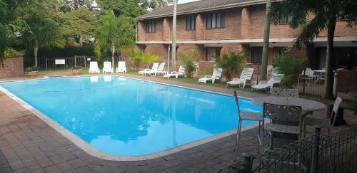 Flamingo Holiday Apartments