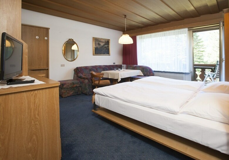 Hotel Garni & Apartments Planlim