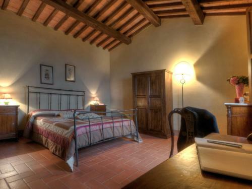 Palaia Villa Sleeps 11 Pool Wifi