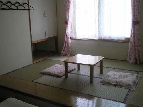 Hostal Pension Young House
