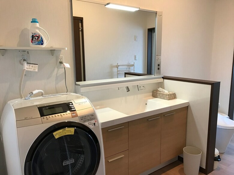 Tsuru Apartments