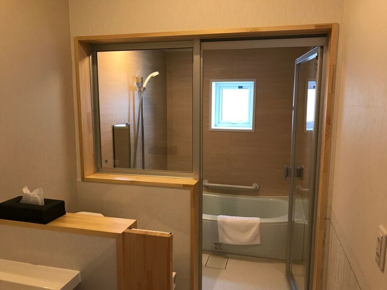 Tsuru Apartments