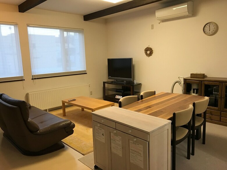Tsuru Apartments
