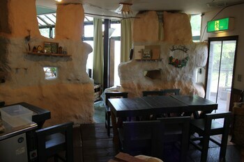 Hostal Alpine Backpackers