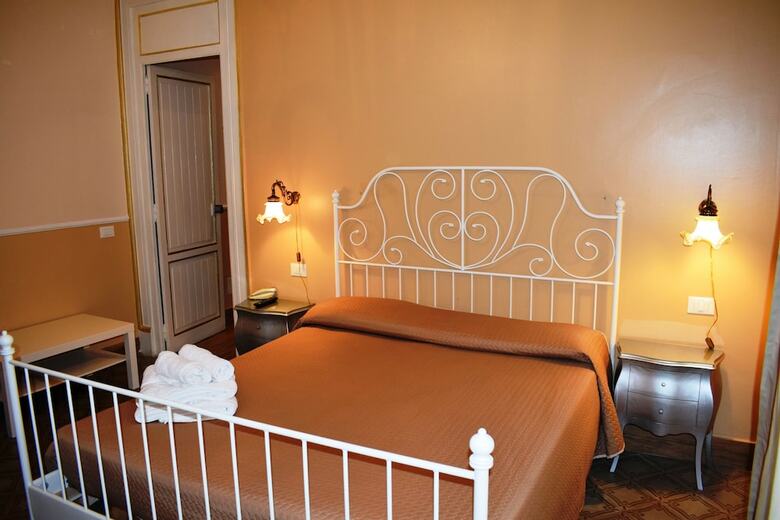 Hostal Maison Landolina