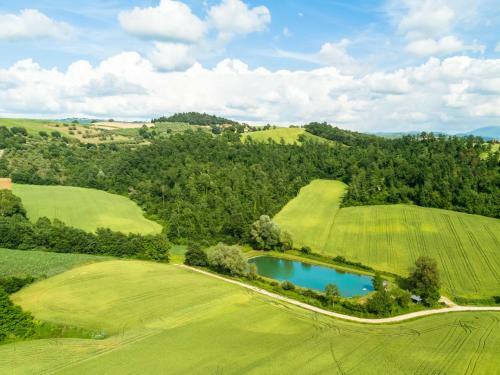 Gorgeous Stone Country House In Umbria With Jacuzzi