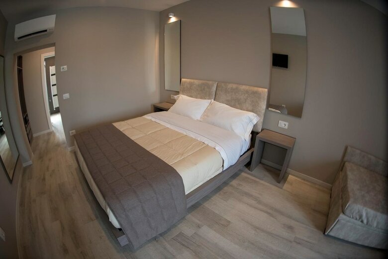 Aurora Aparthotel