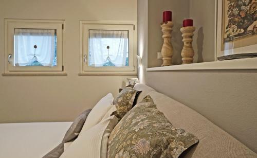 Hostal Riviera Carducci Rooms