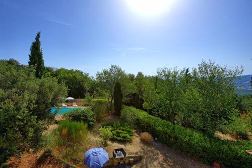 Pignano Villa Sleeps 12 Pool Wifi