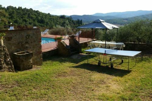 Pieve A Presciano Villa Sleeps 8 Pool