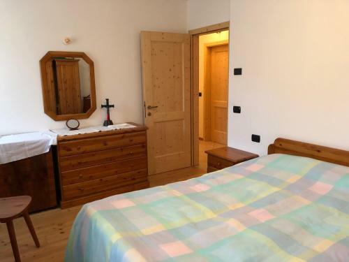 Apartamento Trilocale Albi 037
