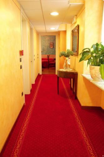 Hotel San Secondo
