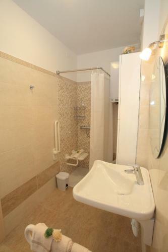 Apartamento Albergo Diffuso Polcenigo D. Brolo