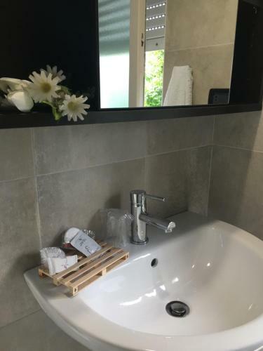 Bed & Breakfast B & B La Guesthouse