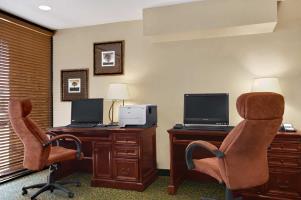 Hotel Embassy Suites Colorado Springs