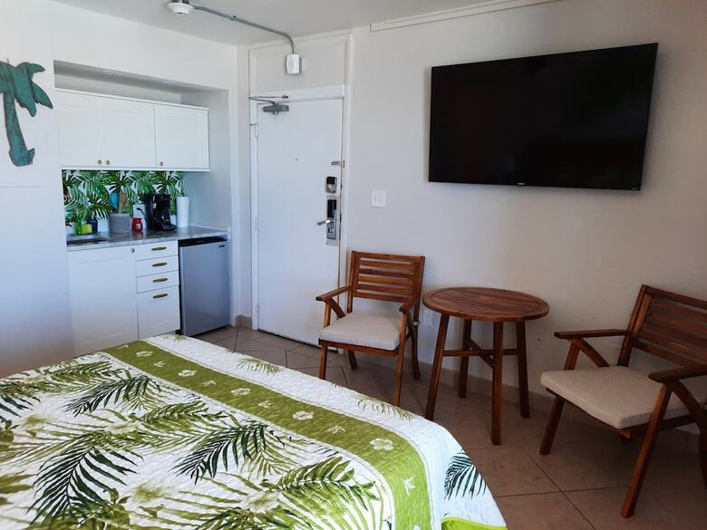 Hotel Hawaiian Inn