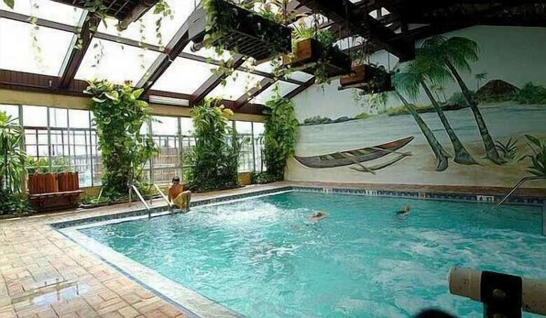 Hotel Hawaiian Inn