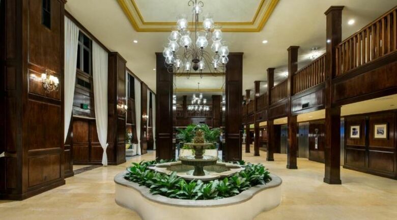 Hotel Shores Resort And Spa