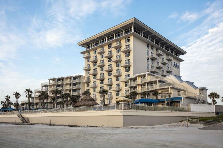 Hotel Shores Resort And Spa