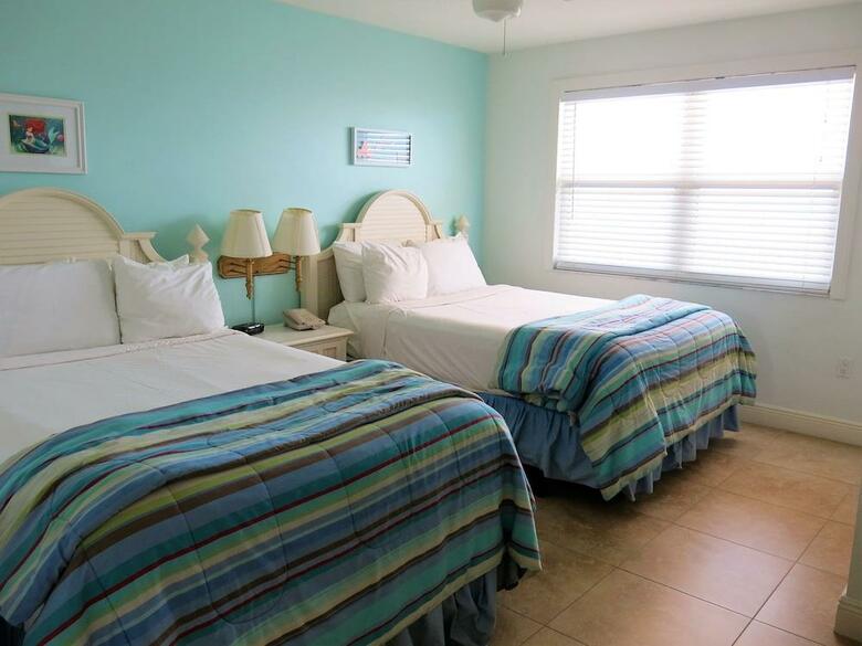 Hotel Pink Shell