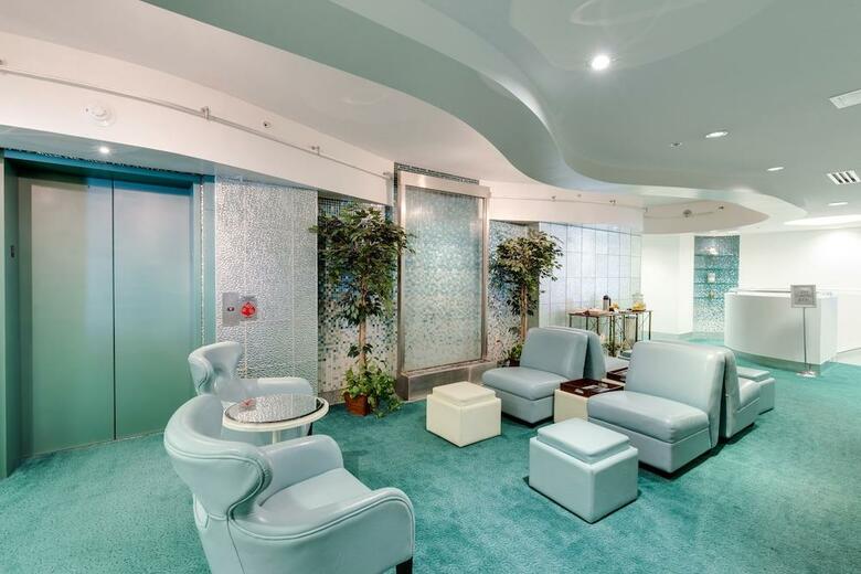 Hotel Pink Shell