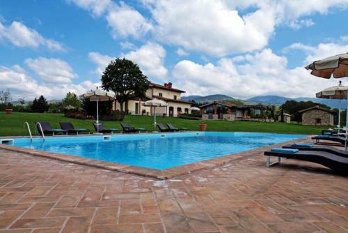 Ponte A Poppi Villa Sleeps 17 Pool Wifi