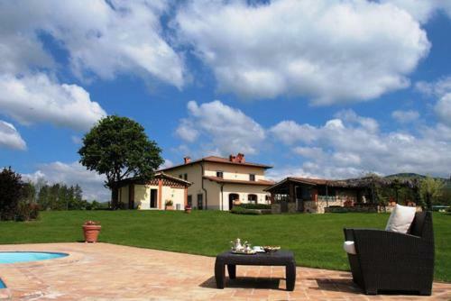 Ponte A Poppi Villa Sleeps 17 Pool Wifi