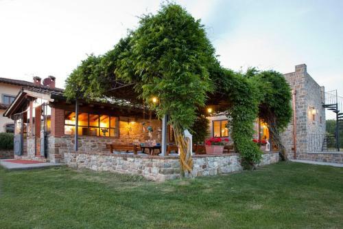Ponte A Poppi Villa Sleeps 17 Pool Wifi
