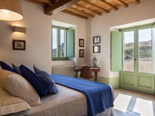 Radicofani Villa Sleeps 11 Pool Wifi