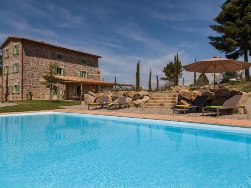 Radicofani Villa Sleeps 11 Pool Wifi