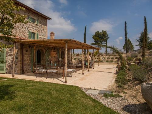 Radicofani Villa Sleeps 11 Pool Wifi