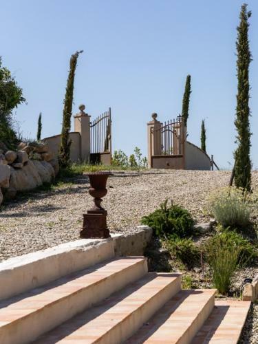 Radicofani Villa Sleeps 11 Pool Wifi
