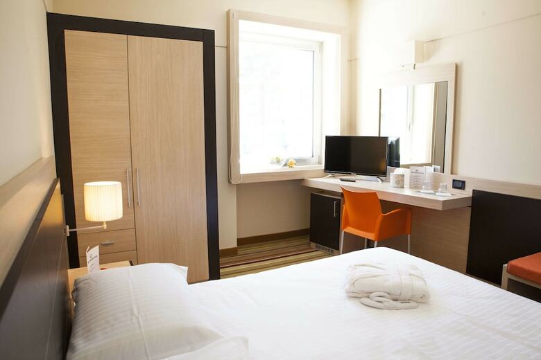 Bv President Hotel