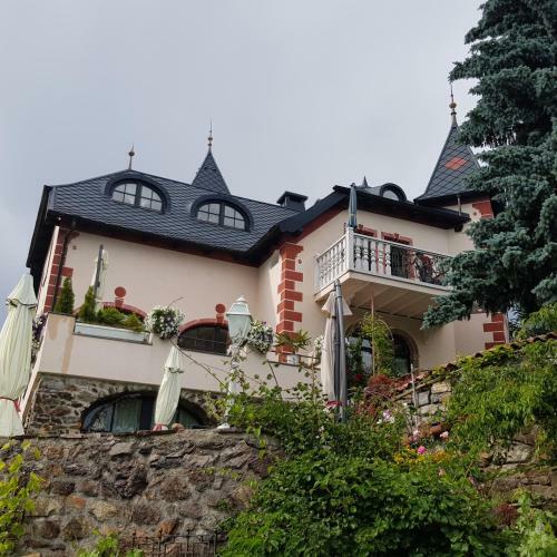 Hotel Schloesschen Am See