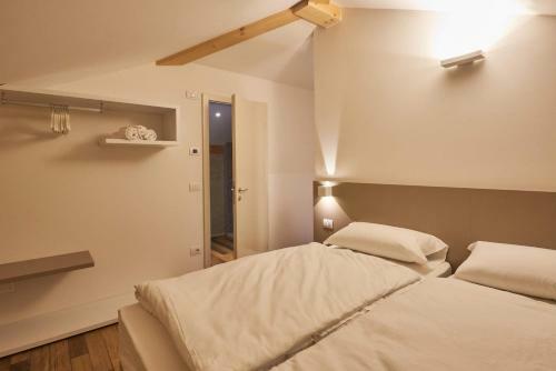 Hostal Albola Suite Holiday Apartments